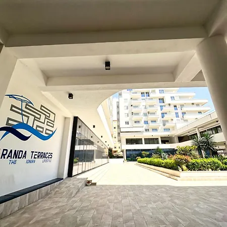 Golden Seaview Two Bedroom * Sarandë