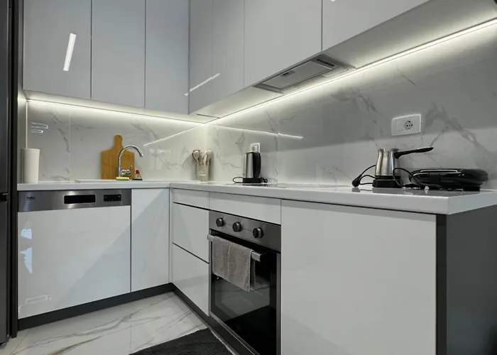 Golden Seaview Two Bedroom * Sarandë