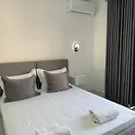 Golden Seaview Two Bedroom * Sarandë