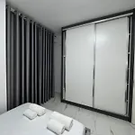 Lägenhet Golden Seaview Two Bedroom *