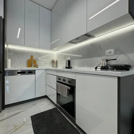 Golden Seaview Two Bedroom * Sarandë
