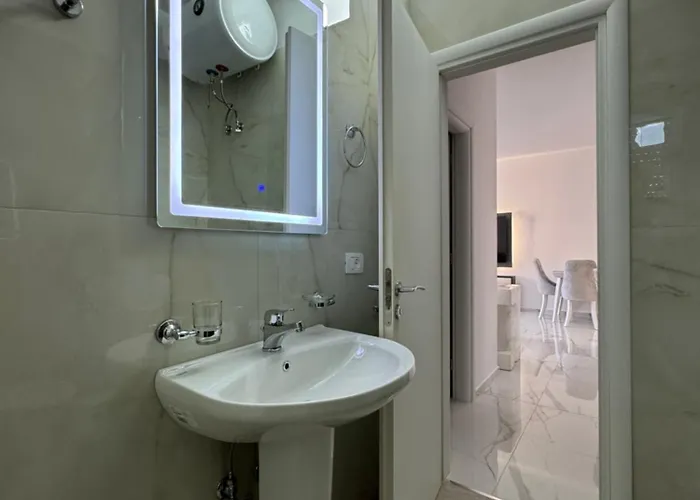 Golden Seaview Two Bedroom Apartamento *