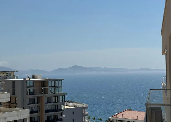 Golden Seaview Two Bedroom Sarandë